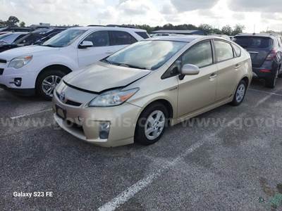 2011 Toyota Prius Three FWD 4D Hatchback 1.8 4cyl.