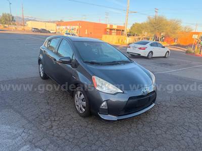 2013 Toyota Prius c Two