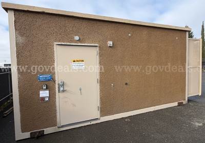 Hut - Inter-Segments Fiber Optic Telecommunications Concrete Structure W/ Power AC Racks