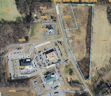 8+ Acres of Farmland in Yadkinville, North Carolina