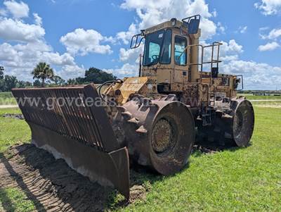 2005 Caterpillar 826C Sanitation Compactor