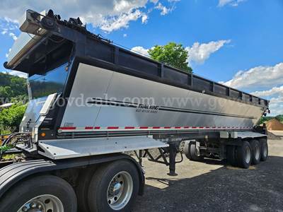 2014 Trail King Tri Axle Flowboy Trailer