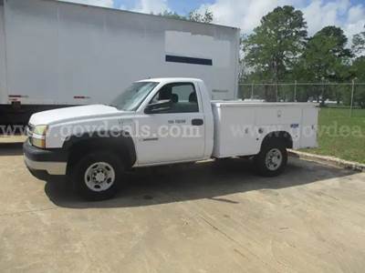 2006 Chevrolet Silverado 2500 HD Utility Pickup