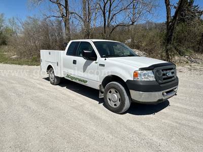 SUPER CLEAN 2006 Ford F-150 XL SERVICE TRUCK-WILL SHIP