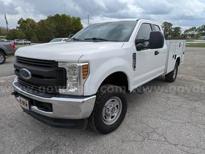 2019 Ford F-250 XL SD 4x4 Extended Cab Utility Truck