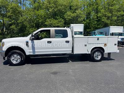 2018 FORD F350, 4X4, CREW CAB SERVICE BODY TRUCK