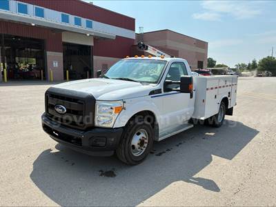 2011 Ford F-350 XL Super Duty Service Body with Crane