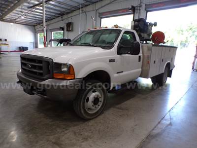 2000 Ford F-450 SD 4WD Reg. Cab Mechanics Truck