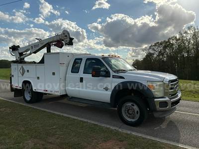 2013 Ford F-550 Four Wheel Drive Service/Crane Truck