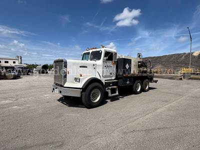 1987 Freightliner FLC T/A Fuel & Lube Truck