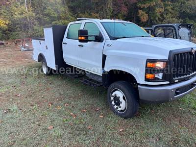 2020 International CV515 Utility Truck