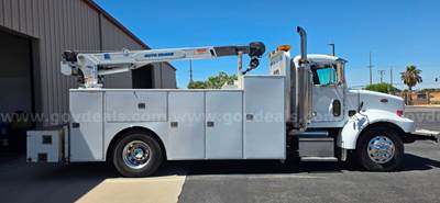 2003 Peterbilt 330