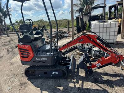 2025 AGT MX15RX Mini Excavator - Hours Unknown - Aux Hydraulics - Manual Thumb