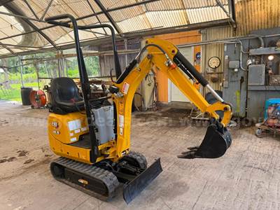 2022 CAT 300.9 D mini excavator