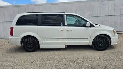 2013 Chrysler Town & Country