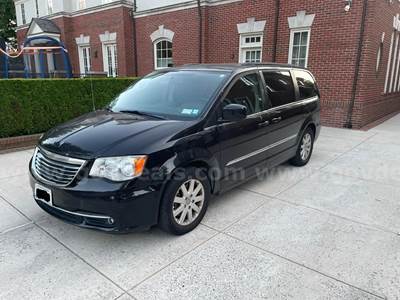 2016 Chrysler Town & Country