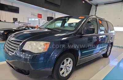 2009 Chrysler Town & Country
