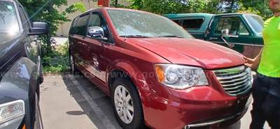2011 Chrysler Town & Country