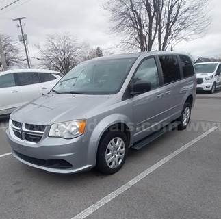 2016 Dodge Grand Caravan SE w/Manual Wheelchair Ramp