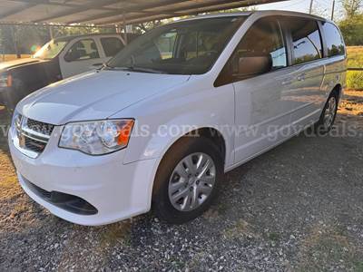 2016 Dodge Grand Caravan SE - Inoperable
