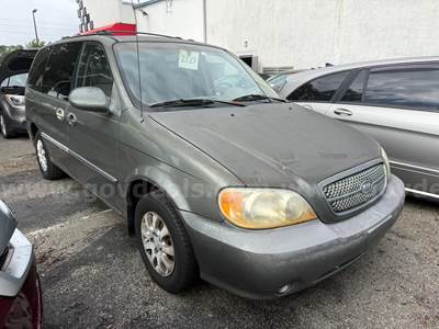 2004 Kia Sedona LX