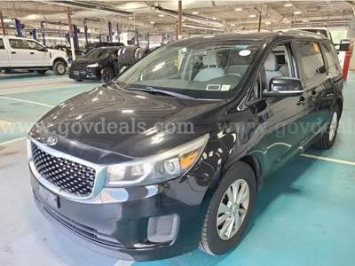 2016 Kia Sedona LX