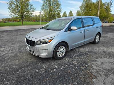2015 Kia Sedona L FWD Auto VAN 3.3L V6 w 126K miles – Newer tires