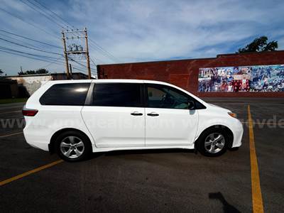 2020 Toyota Sienna L