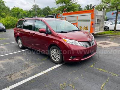 2012 Toyota Sienna XLE FWD Mobility Access 7-Passenger V6