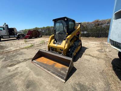 Construction Equipment, Fleet Trucks & Commercial Vehicles at Auction