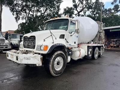 2007 Mack CV713 Granite Tri/A Concrete Mixer Truck