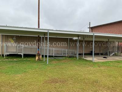 Multiple Portable Buildings - 3 Lots for Auction