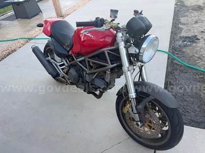 2000 Ducati M900 Special I.E