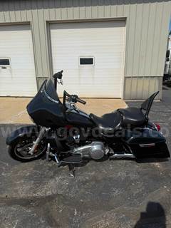 2021 Harley-Davidson Touring Electra Glide Standard (FLHT) - Black, 32K Miles
