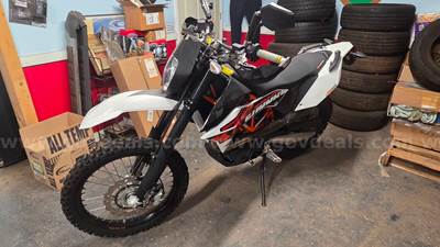 2017 KTM Enduro 690 R