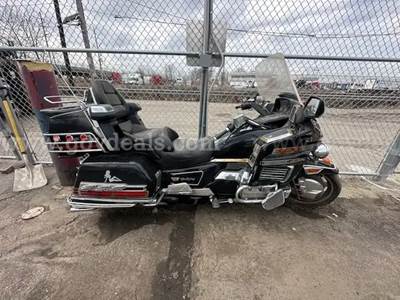 HONDA GOLDWING MOTORCYCLE