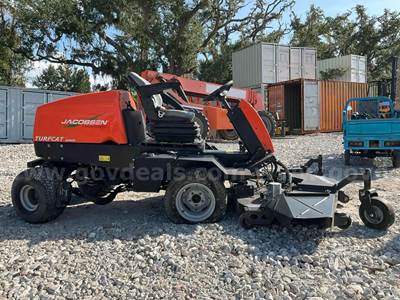 JACOBSEN TURF CAT RIDE ON MOWER, GAS POWERED, 4WD