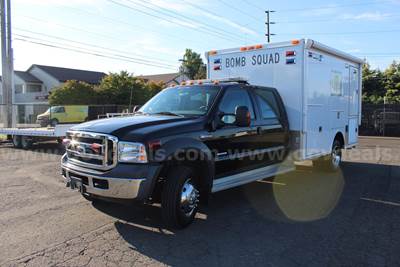 2005 Ford F-550 Bomb Squad Truck