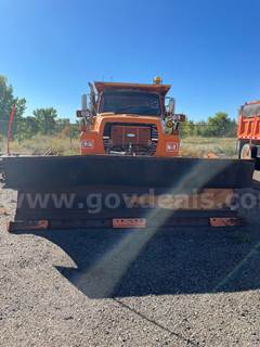 1995 Ford L8000F Snow Plow Truck