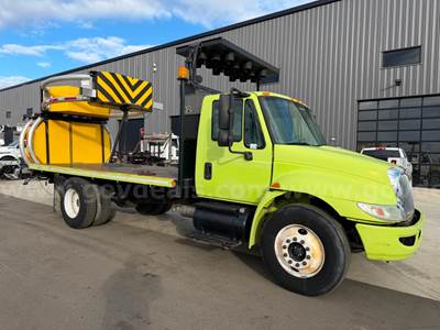 2006 INTERNATIONAL 4300 TRAFFIX SCORPION ATTENUATOR