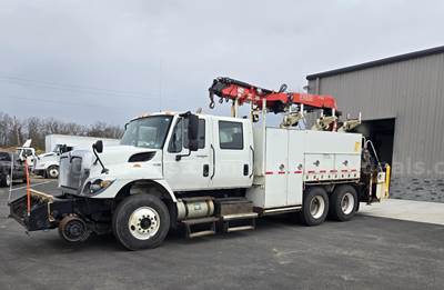 2015 International Service Truck