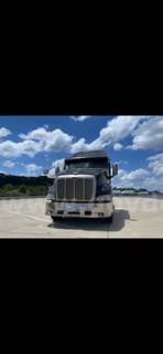 Peterbilt Sleeper Truck