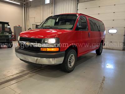 2015 Chevrolet Express LT Passenger Van