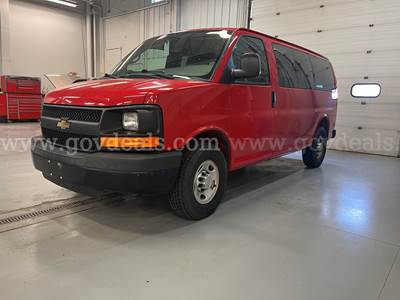 2014 Chevrolet Express 2500 LS Passenger Van