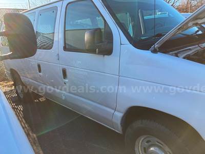 2006 Ford Econoline E-150 Passenger Van