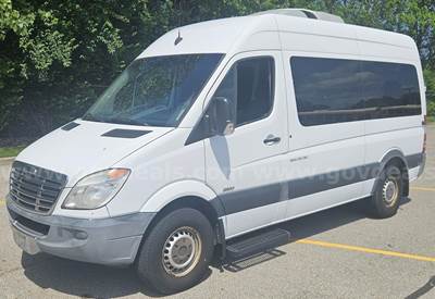 2012 Freightliner Sprinter Wheelchair Lift Passenger Van