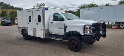 2020 GMC 5500 Passenger Van