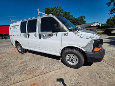 2008 GMC Savana 2500 V8 Medium Duty Van