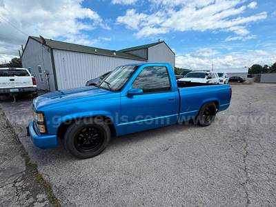 1991 Chevrolet C/K 1500 Silverado Short Bed 5.3LS swap 5 speed