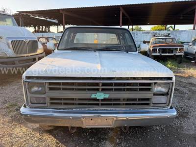 1986 Chevrolet C/K 20 Crew Cab 2WD
